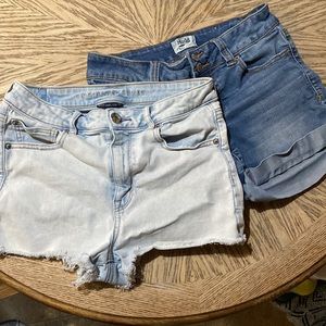 American eagle and mudd shorts